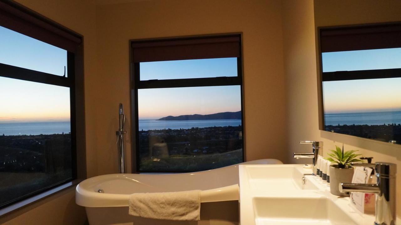White House Bed & Breakfast Paraparaumu Ngoại thất bức ảnh
