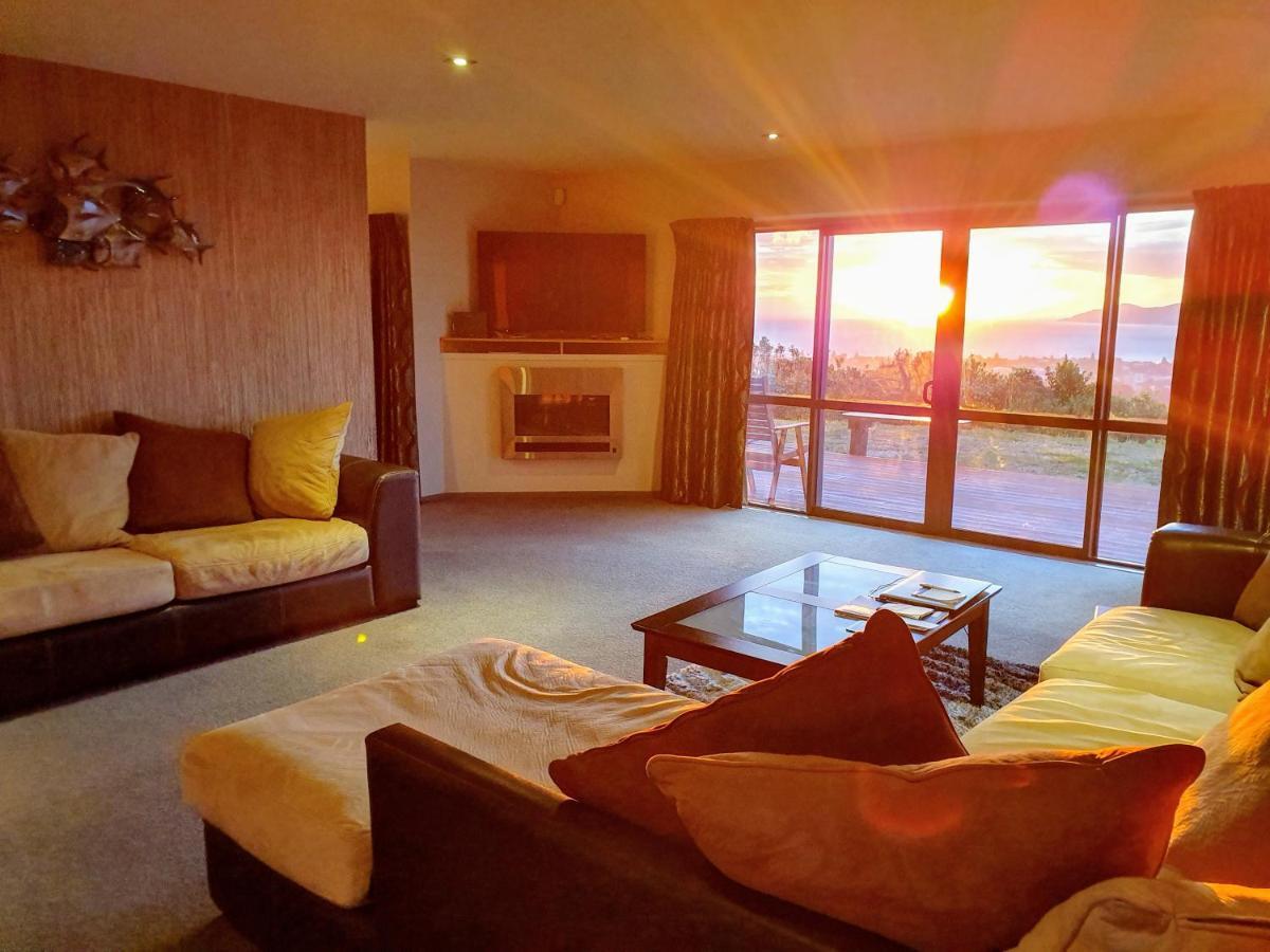 White House Bed & Breakfast Paraparaumu Ngoại thất bức ảnh