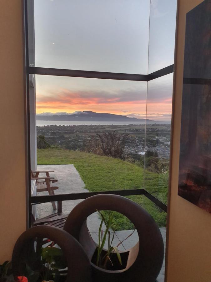 White House Bed & Breakfast Paraparaumu Ngoại thất bức ảnh