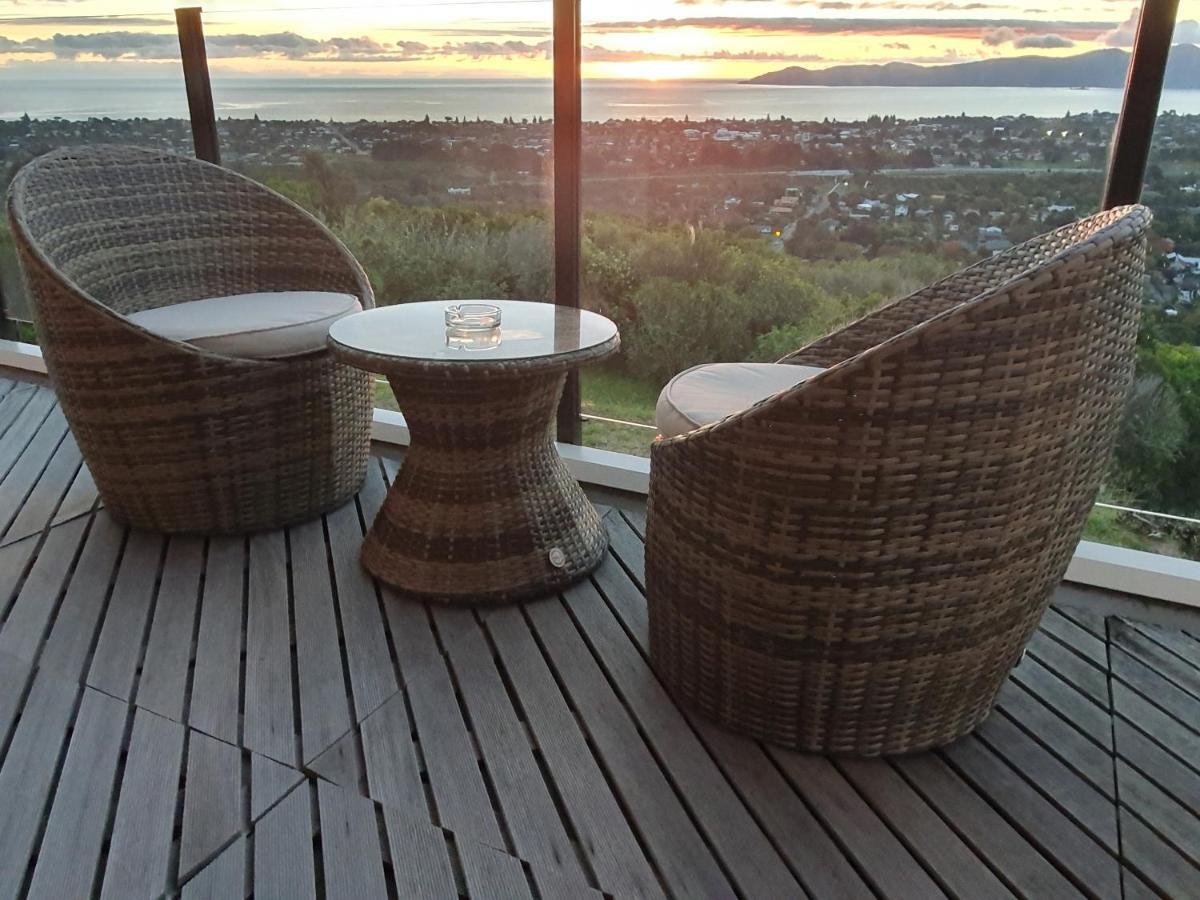 White House Bed & Breakfast Paraparaumu Ngoại thất bức ảnh